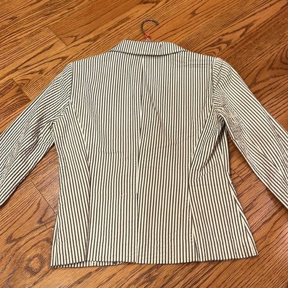 City Dkny Woman’s Striped Lightweight Blazer Size 4 - Picture 5 of 7